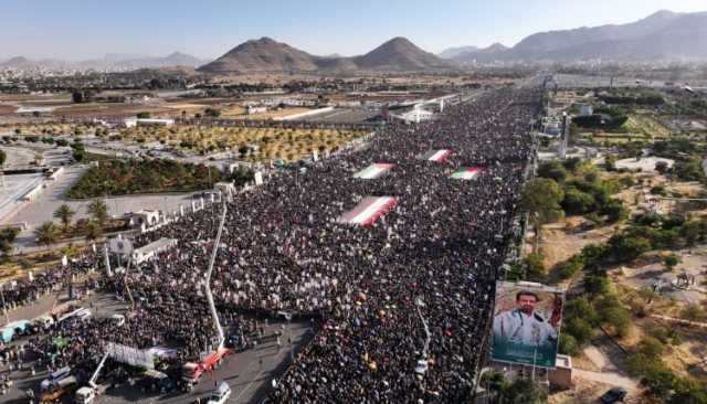 شاهد.. ميدان السبعين بالعاصمة صنعاء يشهد حشود مليونية وطوفان بشري في مسيرة “ثابتون مع غزة.. ومستمرون في مواجهة المشروع الصهيو أمريكي” (صور جوية)