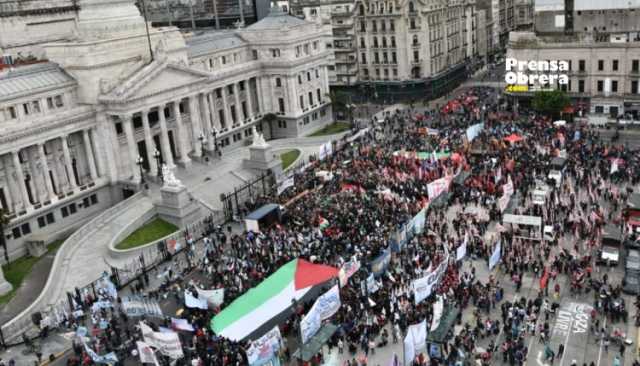 تحت شعار: “عيد ميلاد دون إبادة”.. مظاهرة حاشدة في العاصمة الأرجنتينية تطالب بوقف العدوان على غزة