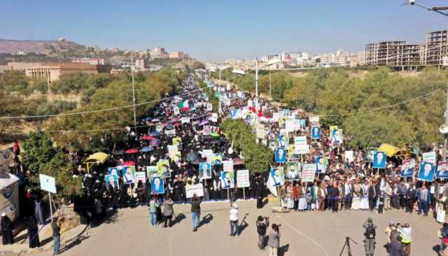 جامعة صنعاء تشهد في مسيرة طلابية حاشدة تنديداً باستمرار حرب الإبادة بحق الشعب الفلسطيني