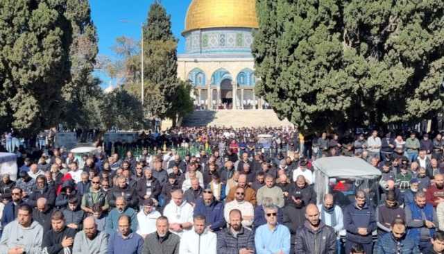 نحو 40 ألف فلسطيني يؤدون صلاة الجمعة في المسجد الأقصى​