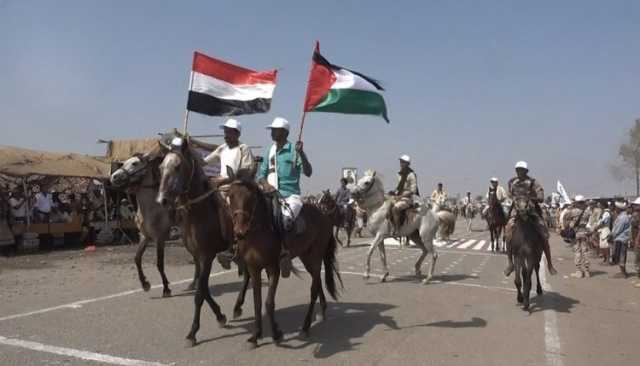 الحديدة تشهد عرضًا عسكريًا مهيبًا لخريجي دورات التعبئة “طوفان الأقصى”