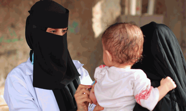 “الصحة اليمنية” تعلن وفاة ثمانية أطفال بالحصبة شرقي البلاد
