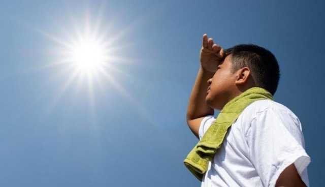 “ضربة الشمس”.. ارتفاع خطر لدرجة حرارة الجسم قد يكون قاتلا