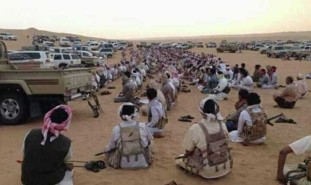 قبائل شبوة تجتمع للوقوف على جريمة اختطاف وقتل مواطن على يد قوات تدعمها الإمارات