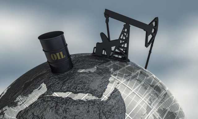 أسعار النفط ترتفع وسط مخاوف من انقطاع الإمدادات بعد الهجوم على سفينة في البحر الأحمر