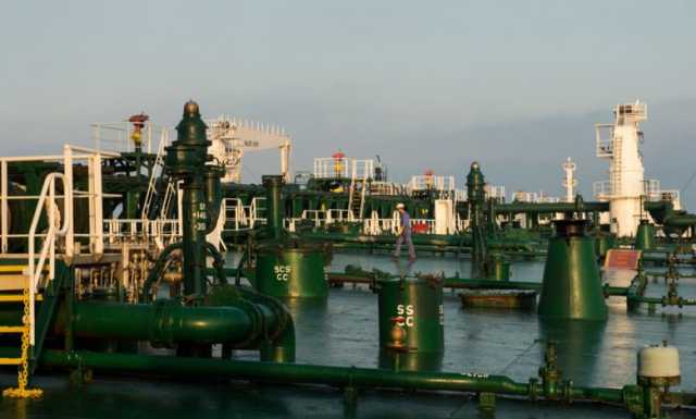 الصين تعزز حجوزات ناقلات النفط من الخليج وسط أزمة البحر الأحمر