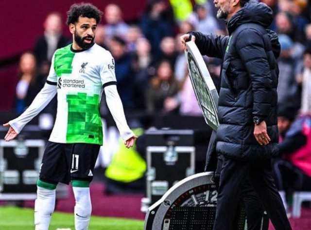 شجار بين محمد صلاح ومدربه في ليفربول يورغن كلوب.. ما الذي حدث؟