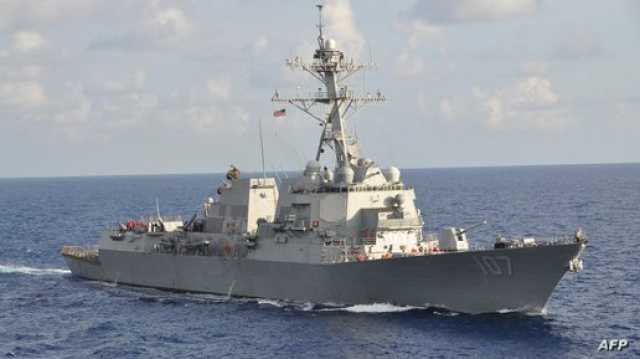 الجيش الأمريكي يقول إنه دمر صاروخين حوثيين استهدفا إحدى سفنه في البحر الأحمر