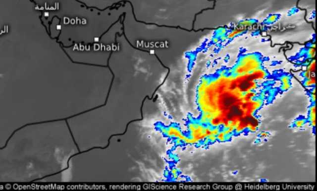 طقس العرب: نظامان جويان يجلبان الأمطار الرعدية لعدد من دول الخليج واليمن الأيام القادمة