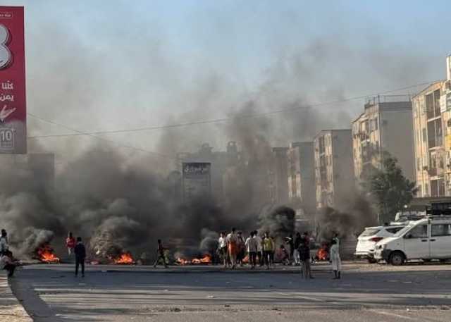 استمرار التظاهرات في عدن لليوم الثاني احتجاجا على انقطاع الكهرباء