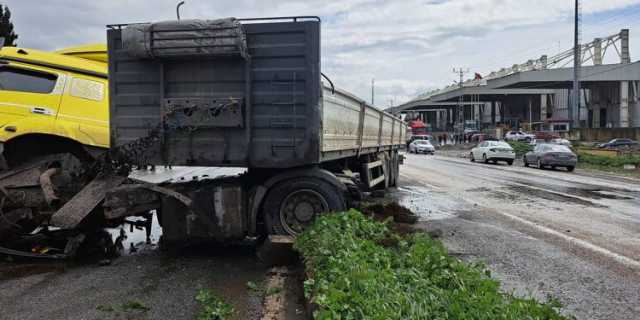مقتل 5 جراء اصطدام سيارة بشاحنة في هاتاي