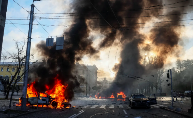 واشنطن بوست: ترامب يعتقد أنه قادر على إنهاء الصراع بإجبار كييف على التنازل