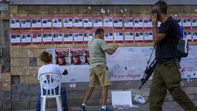 نيويورك تايمز: واشنطن لجأت لوسيط قديم بملف الأسرى في غزة