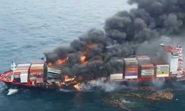 حريق في سفينة قبالة سواحل الهند بعد هجوم بطائرة مسيّرة