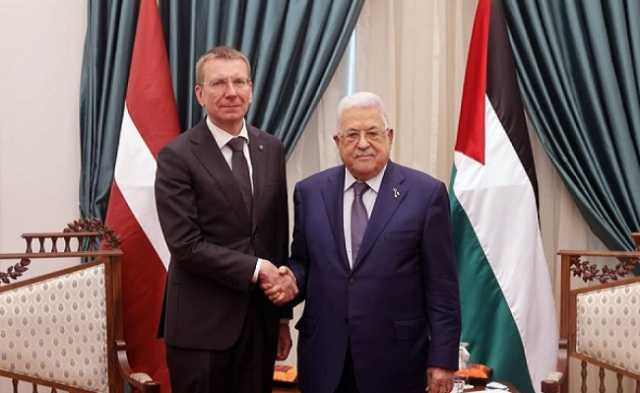 الرئيس عباس : نؤكد رفضنا القطاع لتهجير الفلسطينيين من غزة والضفة بما فيها القدس