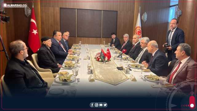 صالح يبحث مع نظيره التركي عدد من الملفات السياسية والعلاقات الثنائية بين المجلسين