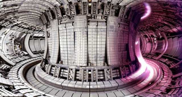 وميض للبلازما لمدة ثانيتين.. تشغيل نموذج مطور من المفاعل النووي الحراري في روسيا
