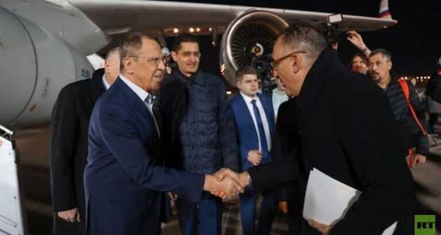 لافروف يصل إلى المغرب للمشاركة في اجتماع منتدى التعاون الروسي العربي