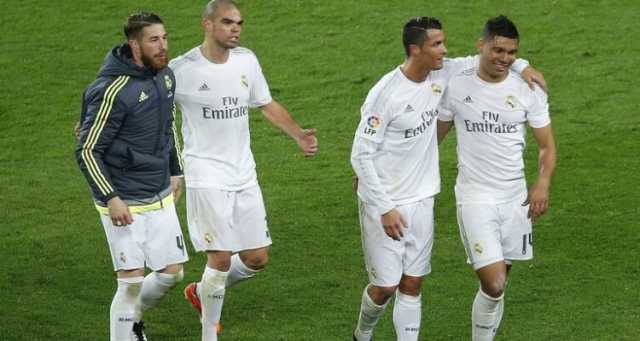 ريال مدريد يستنجد بصديق رونالدو لإنقاذ الموقف