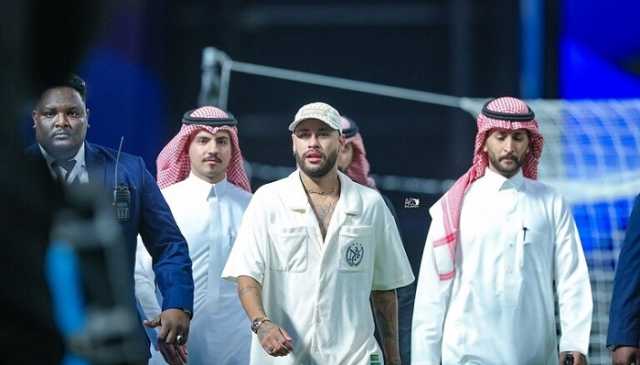 نيمار مهدد بعقوبة.. رد فعل البرازيلي أثناء مباراة الهلال