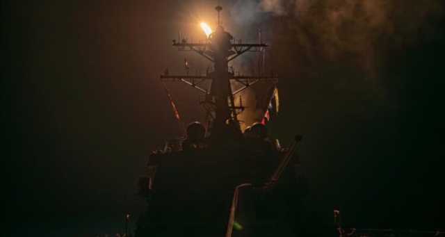 الحوثي: استهداف سفينة أمريكية بالبحر الأحمر وإطلاق صواريخ على إيلات