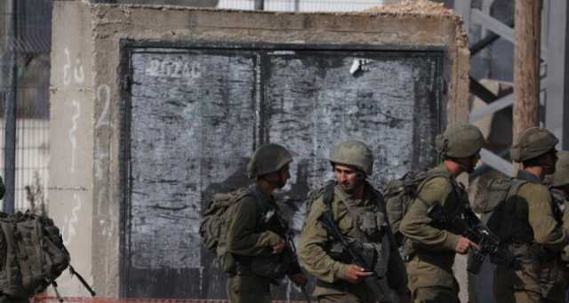 فلسطينيون يستهدفون قوات إسرائيلية في نابلس وقلقيلية ومستوطنون يقتحمون قصر “هيرودس”