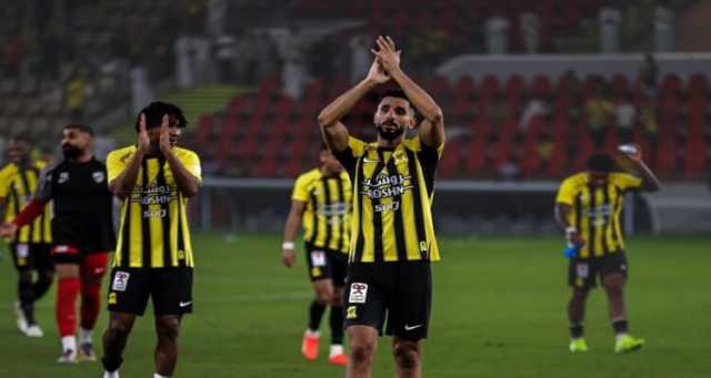 اتحاد جدة ينتزع صدارة الدوري من الهلال