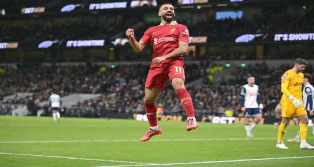 محمد صلاح يقود ليفربول ليعزز صدارته في “البريميرليغ” ويكتسح توتنهام بسداسية