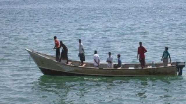 الإفراج عن تسعة صيادين يمنيين بعد اختطافهم من قبل قراصنة قبالة سواحل الصومال