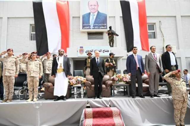 العليمي لطلاب كلية الطيران بمأرب.. من خلالكم سوف يحقق اليمن المعجزات باستعادة مؤسسات الدولة