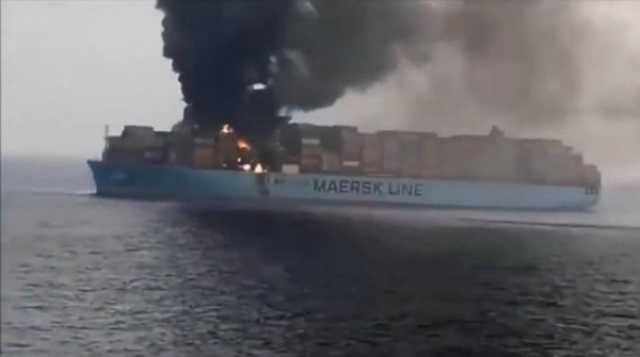 وكالة بحرية: تعرض سفينة تجارية لأضرار نتيجة استهدافها بمسيّرة قبالة اليمن