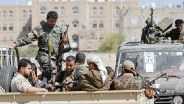 الحوثيون ينفذون حملة اختطافات لمواطنين بعد اقتحام منازلهم بالقوة في حجة