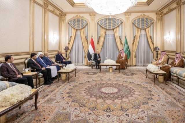 صحيفة العرب تكشف عن لقاءات جديدة جرت بين السعودية والحوثيين برعاية عمانية