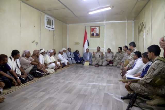 خلال زيارته الميدانية لحجة.. بن عزيز يؤكد على توحيد الصفوف والجهود لمواجهة الحوثيين