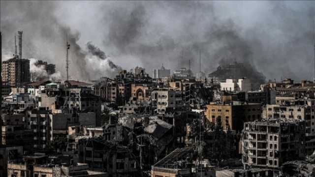 'حماس': نحمل الإدارة الأمريكية مسؤولية استهداف مجمع الشفاء بغزة