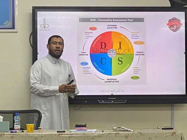 الفرقان تطور قدرات منسقي المواد