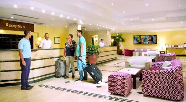 الاطلاع على تقييمات النزلاء السابقين.. نصائح هامة لتأمين إقامة المسافرين في الفنادق