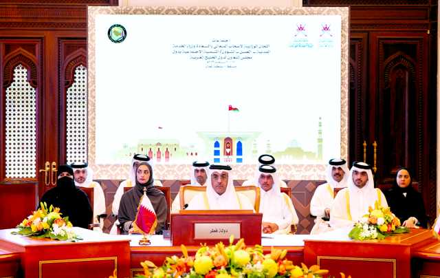 وزير العمل: استراتيجية قطرية لتوطين الوظائف بالقطاع الخاص