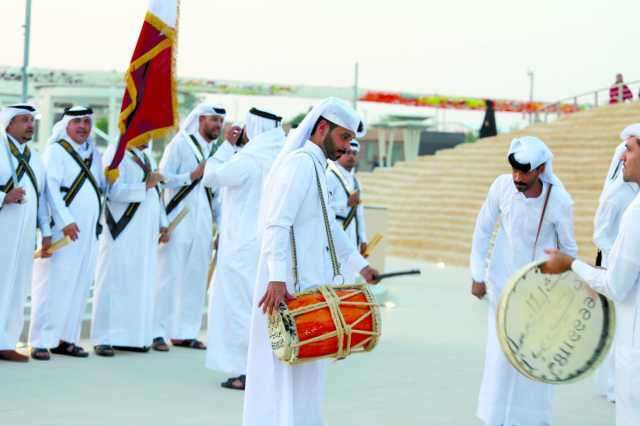 «العرضة القطرية» تبهر زوار «المنطقة الدولية»