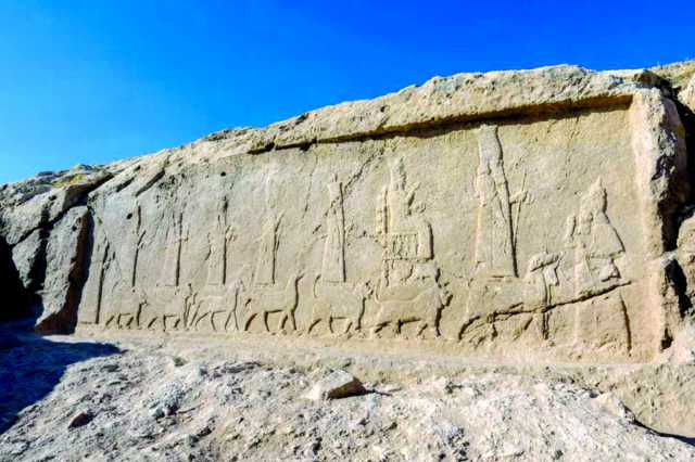 اكتشاف منزل أثري يعود للحضارة الآشورية بالعراق