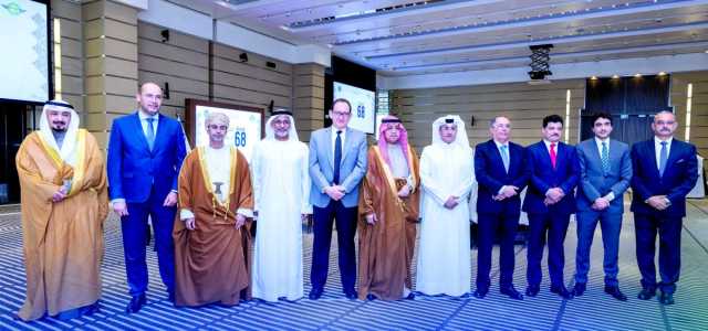 قطر تناقش تطوير الطيران المدني العربي