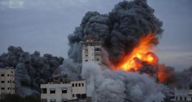 الهلال الأحمر الفلسطيني: نتلقى يوميا بلاغات حول وجود شهداء ومصابين في غزة ولا نستطيع الوصول إليهم