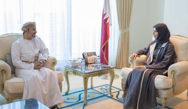 وزير الدولة للتعاون الدولي تجتمع مع السفير العماني