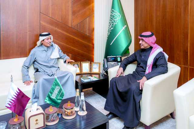 رئيس «القطرية للإعلام»: تبادل الرؤى وصولاً لشراكة إستراتيجية مع السعودية