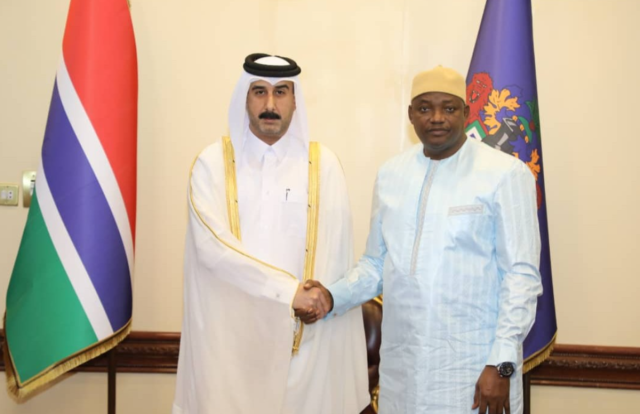 رئيس جمهورية غامبيا يتسلم أوراق اعتماد سفير دولة قطر