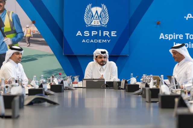 الشيخ جوعان بن حمد يطلع على الاستعدادات لبطولة العالم للألعاب المائية 'الدوحة 2024'