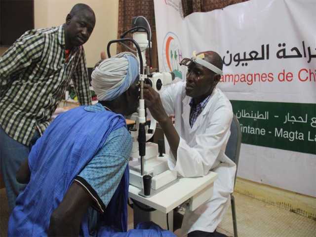 الهلال الأحمر القطري يستكمل المرحلة الثانية لمشروع القافلة الطبية لعلاج أمراض العيون في موريتانيا