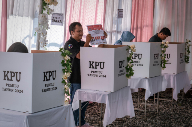 بدء التصويت في الانتخابات العامة في إندونيسيا