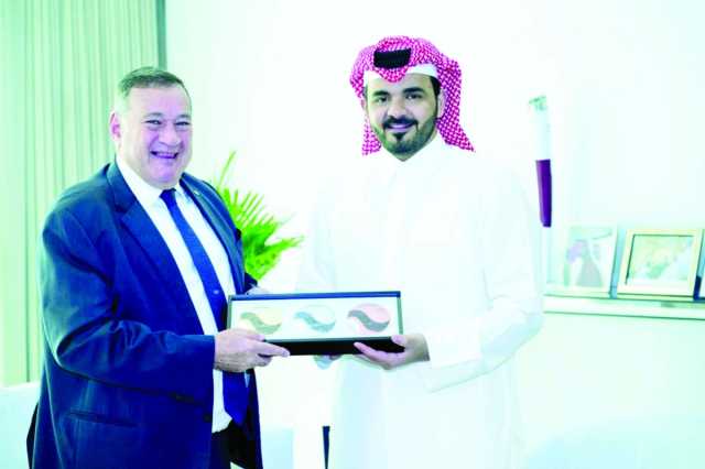 الشيخ جوعان يجتمع مع رئيس «الأولمبية الأوروبية»