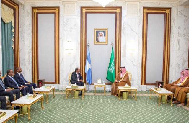 ولي العهد‬⁩ يستقبل رئيس الصومال في قصر الصفا بمكة